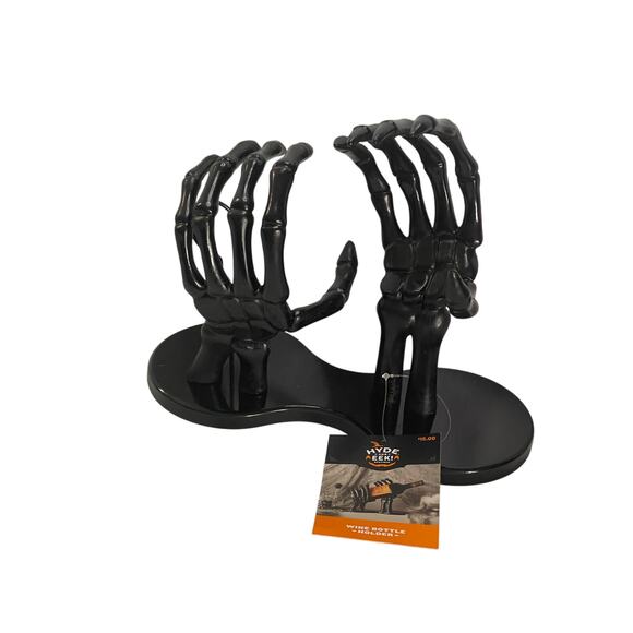 NWT Halloween Hyde & Eek Black Skeleton Hands Wine Bottle Holder - Picture 3 of 7